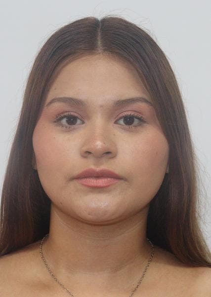 Flores Robledo Linda Elena Brigitte