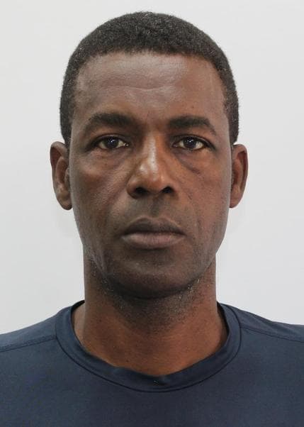 Isusqui Flores Carlos Augusto